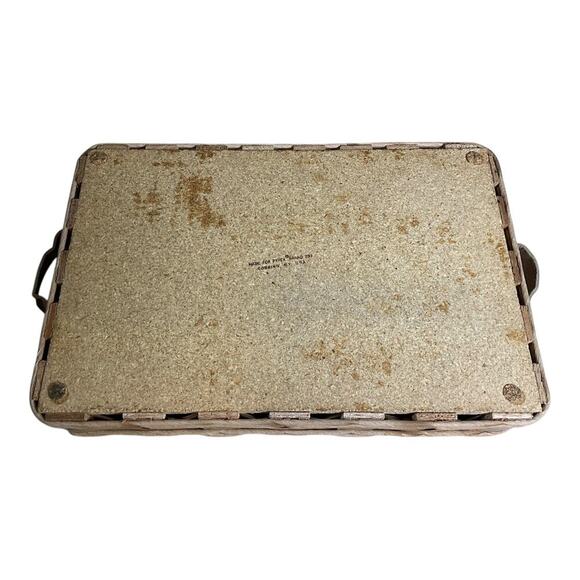 Vintage Pyrex Wicker Basket Designed To Hold a 3-quart Casserole Dish Handles - Picture 6 of 11